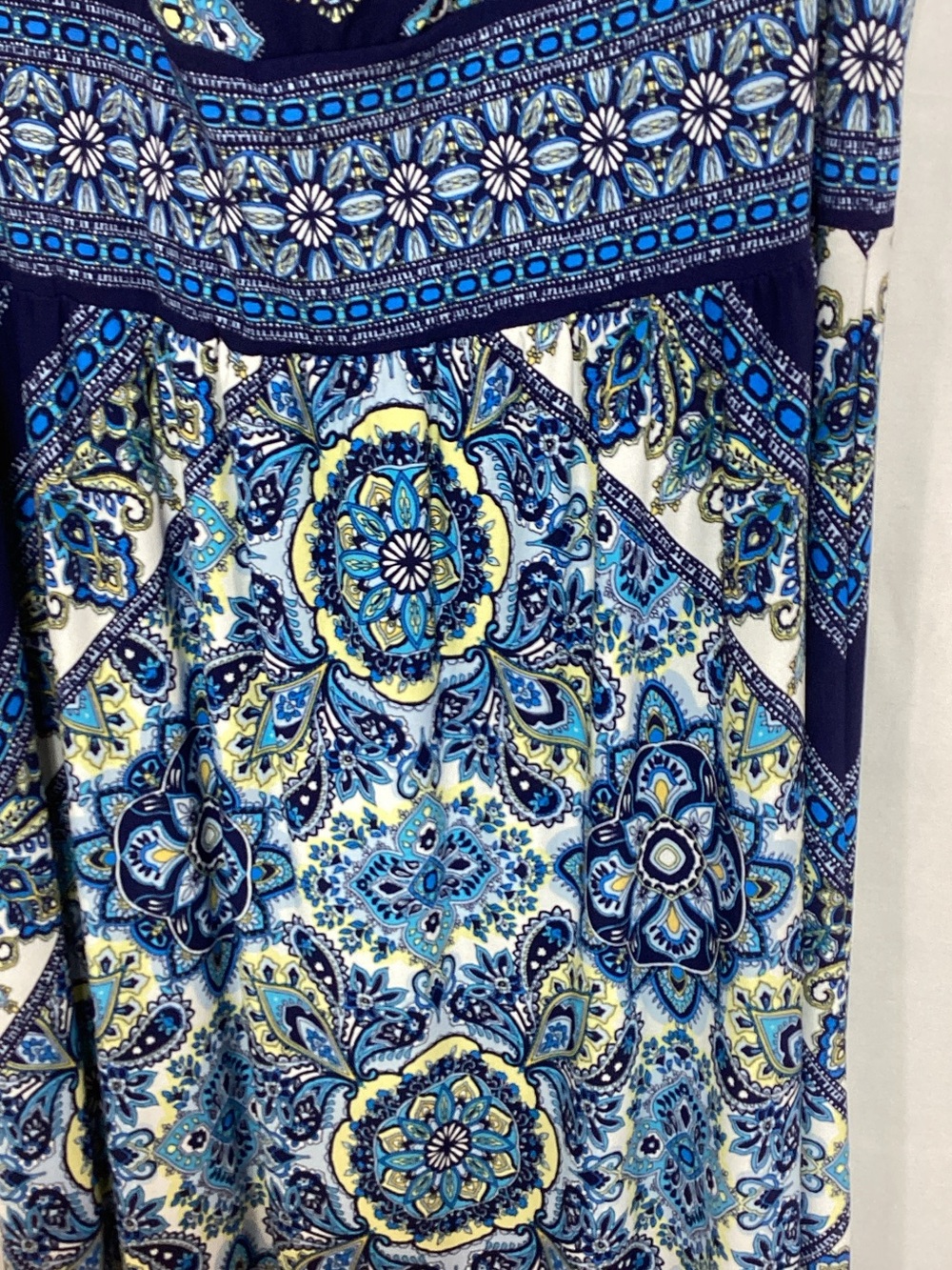 London Times Size 16 Navy and Blue Printed Halter Maxi Dress - Picture 4 of 14